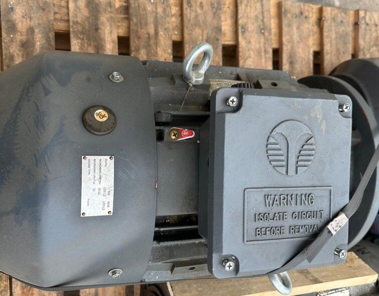 - LOT OF THREE-PHASE ELECTRIC MOTORS